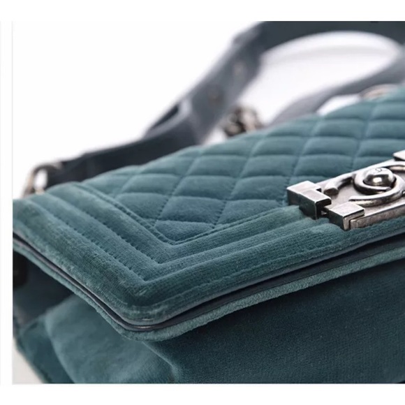 Auth CHANEL Velvet Quilte Small Boy Flap Turquoise - Picture 11 of 13